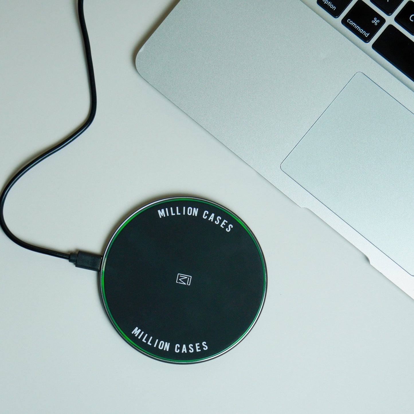 MC ® 15W Wireless Fast Charger